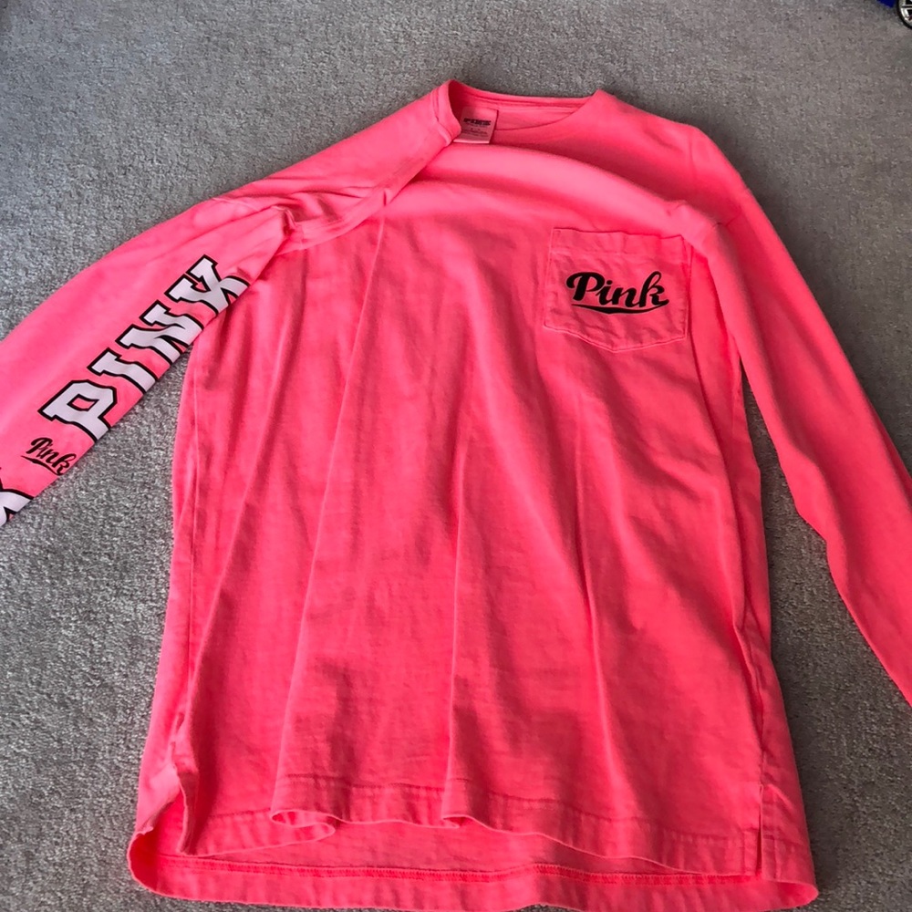 Women’s boyfriend fit long sleeve shirt